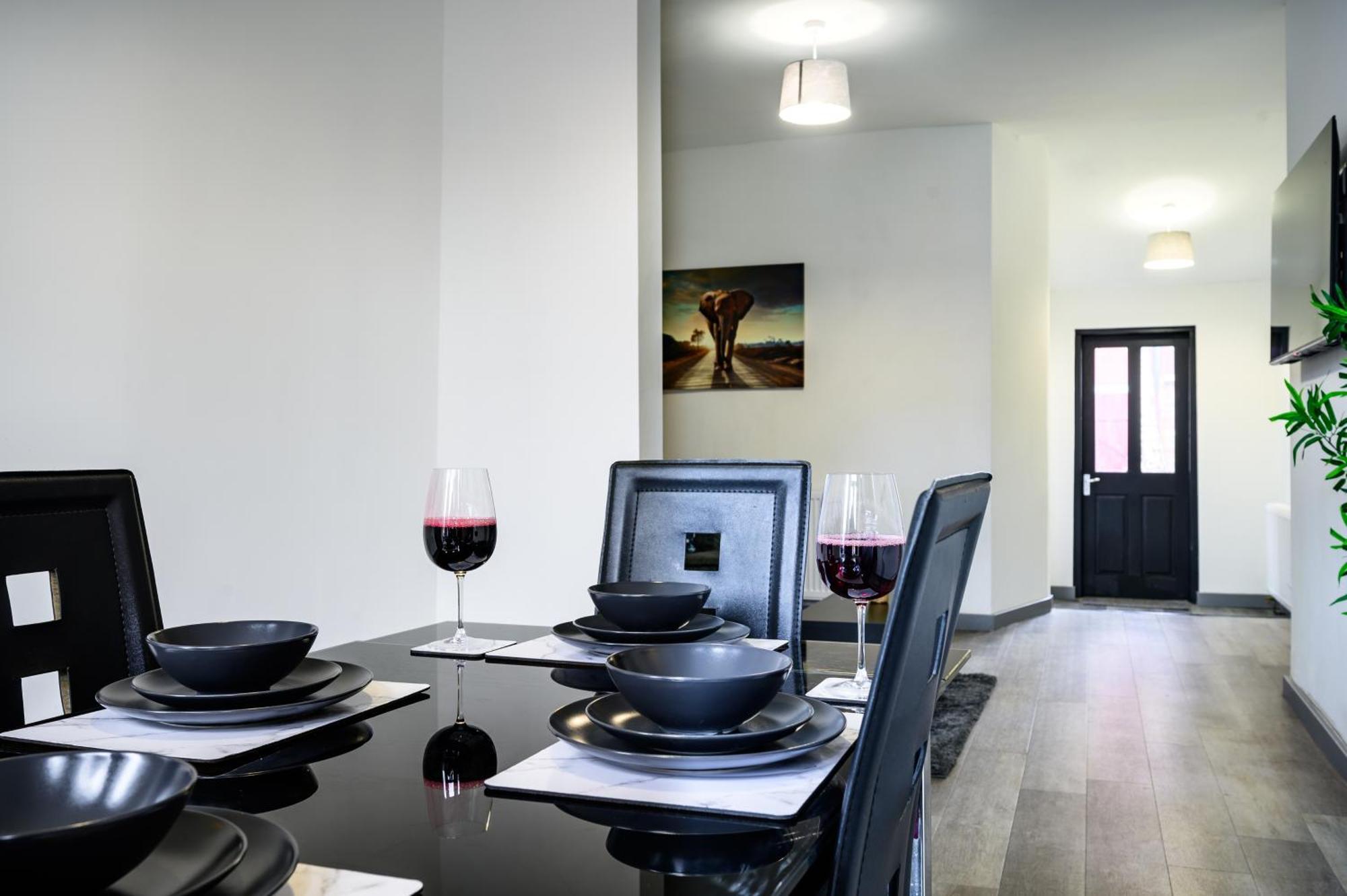 Manchester Serviced Accommodation Northernnightzzz - The Park Екстериор снимка